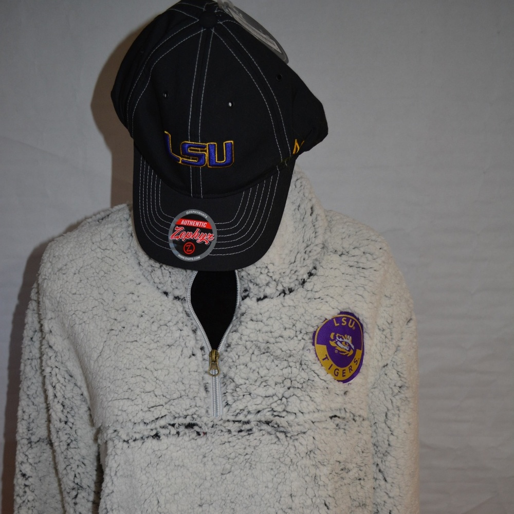 SOLD-LSU Game Day Sherpa Pullover (L) & Cap NWT